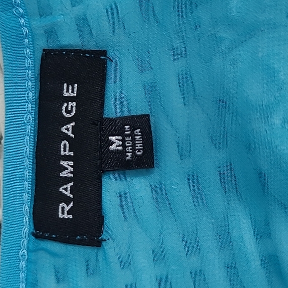 Rampage Sleeveless Blue top Sheer back - Picture 12 of 12